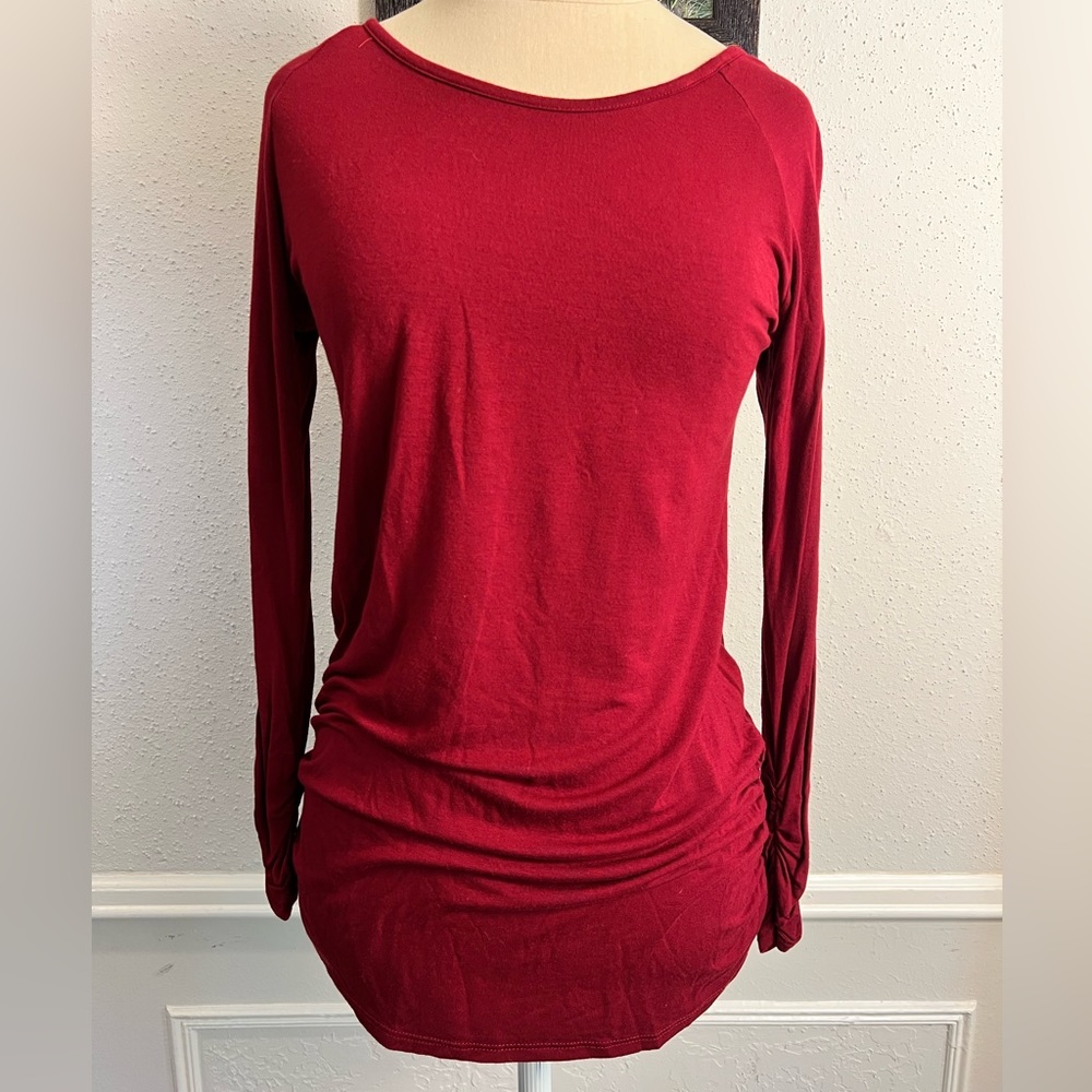 Coco & Main Long-sleeve red tunic with side ruching